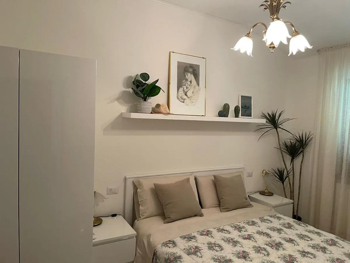 Casa Di Paolino Apartment Porto Valtravaglia Italy