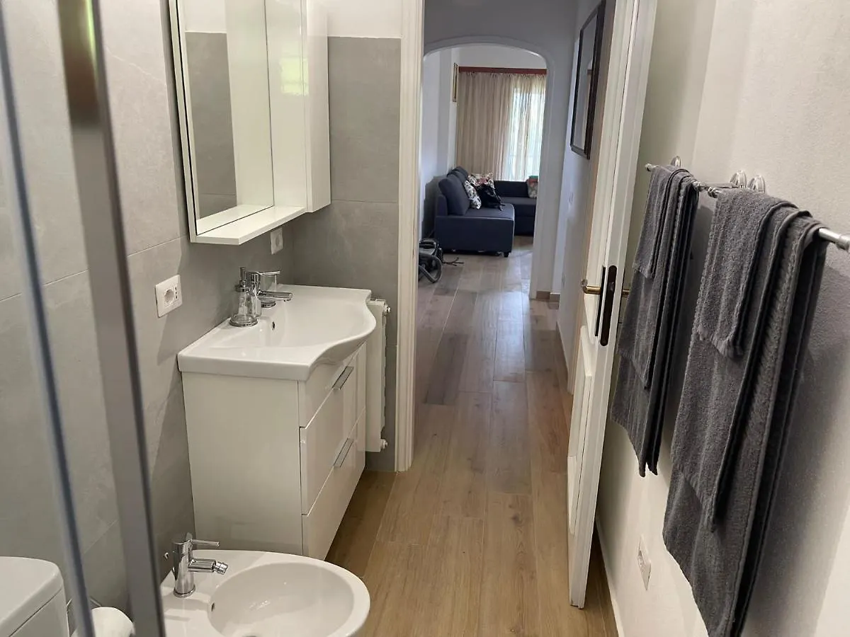 Casa Di Paolino Apartment Porto Valtravaglia