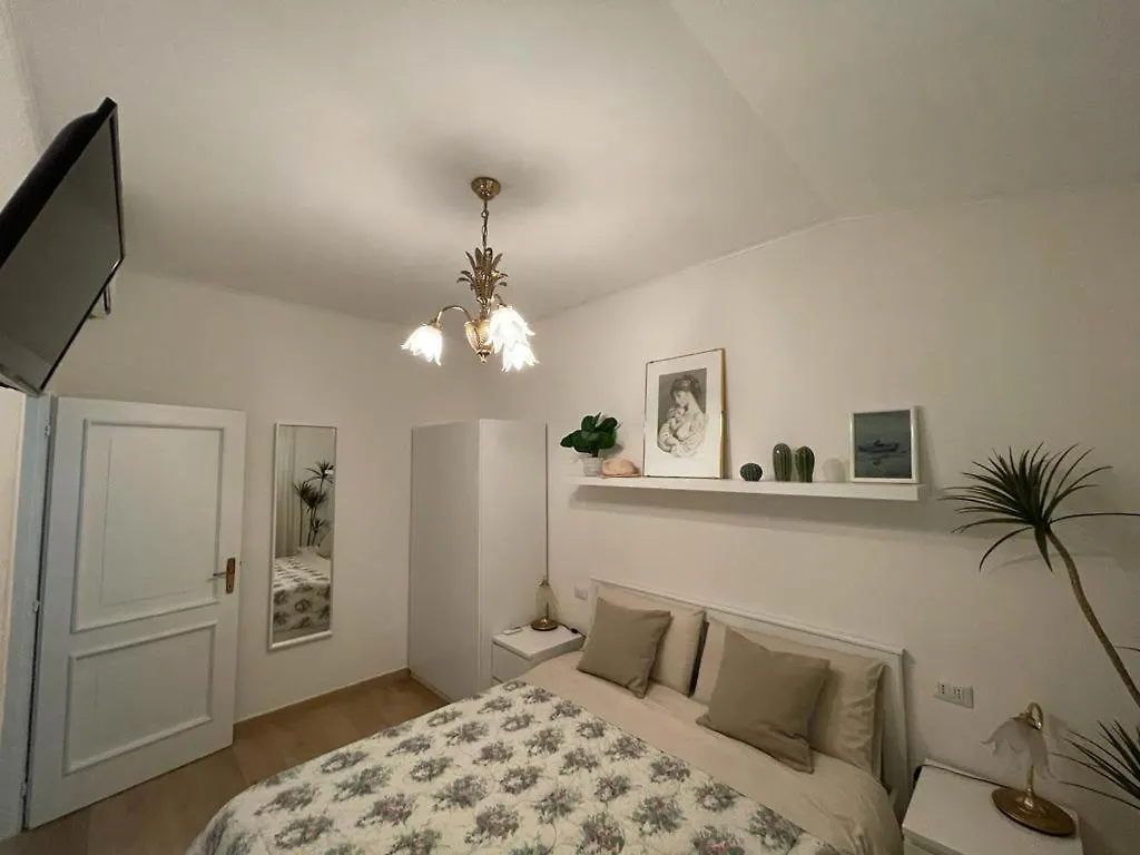 Casa Di Paolino Apartment Porto Valtravaglia